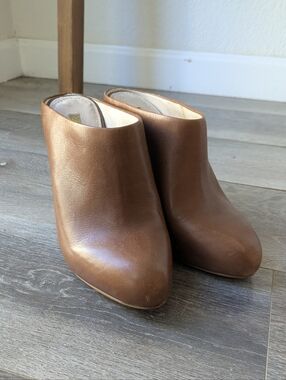 Louise et Cie Women's Brown Leather Slip-On High heels Mules - Size 6 1/2